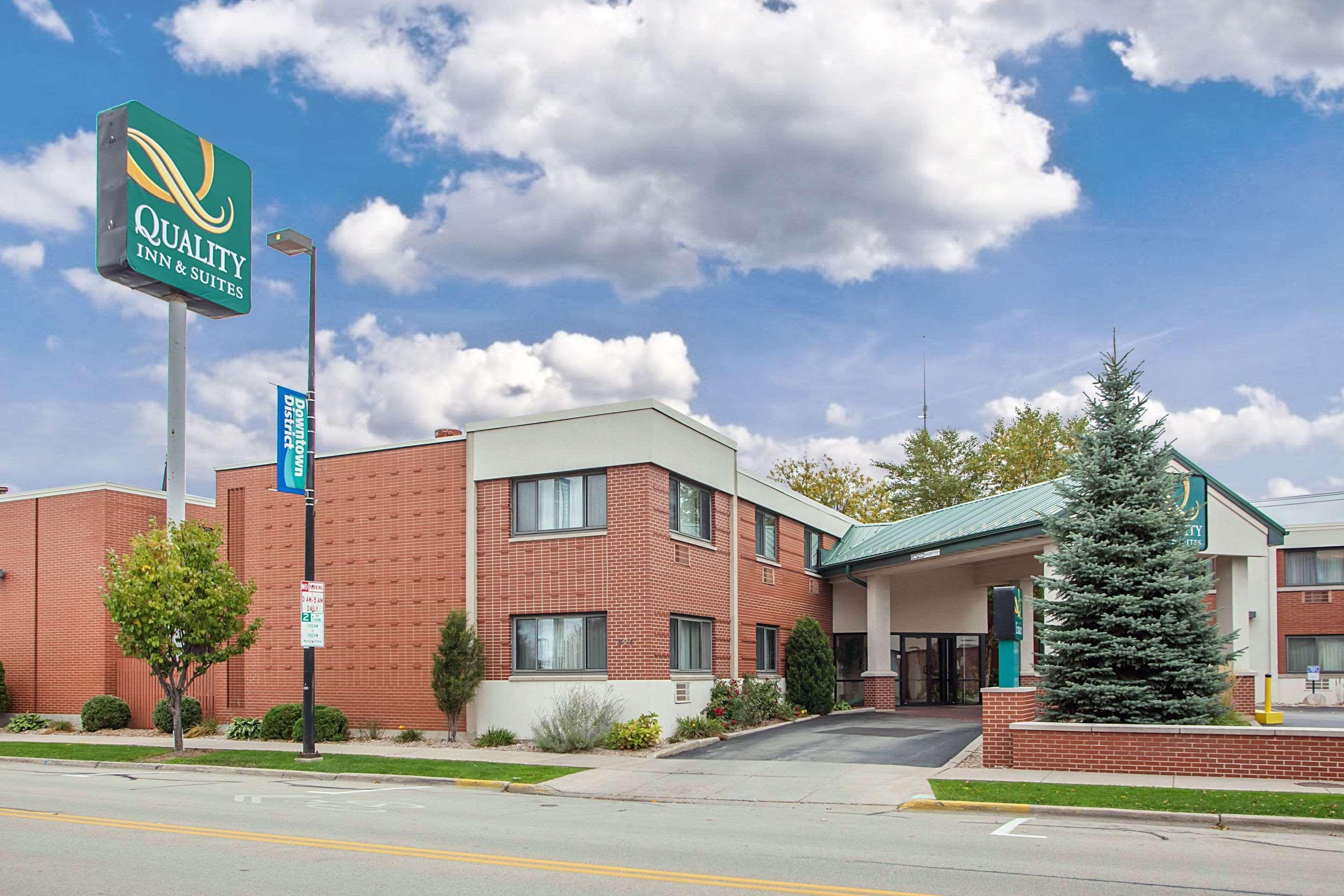 Quality Inn & Suites Downtown Green Bay Exteriör bild