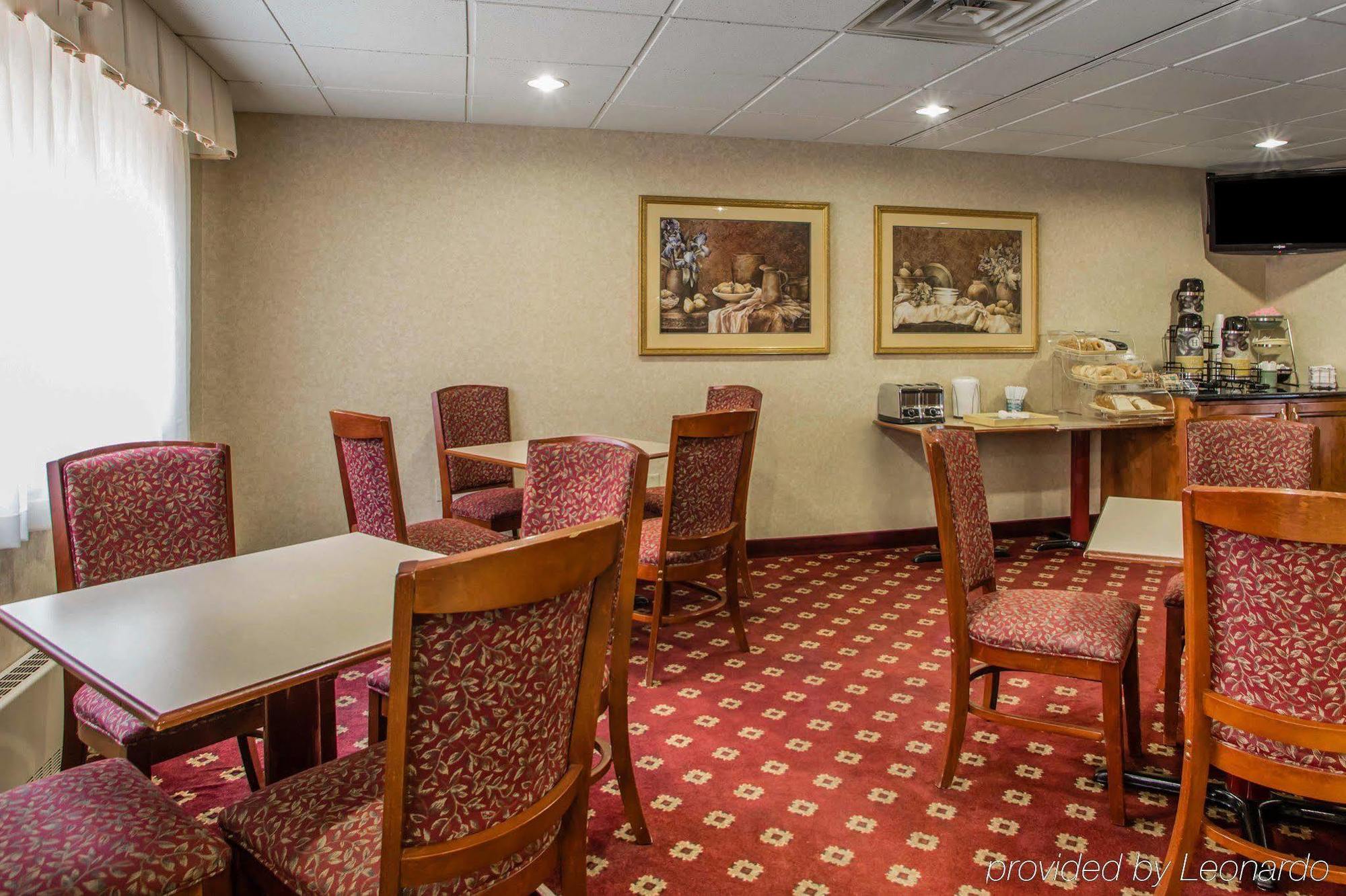 Quality Inn & Suites Downtown Green Bay Exteriör bild